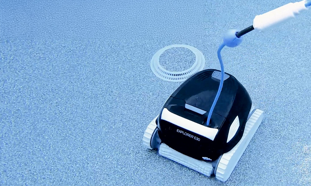 Dolphin E30 Robotic Pool Cleaner Swivel