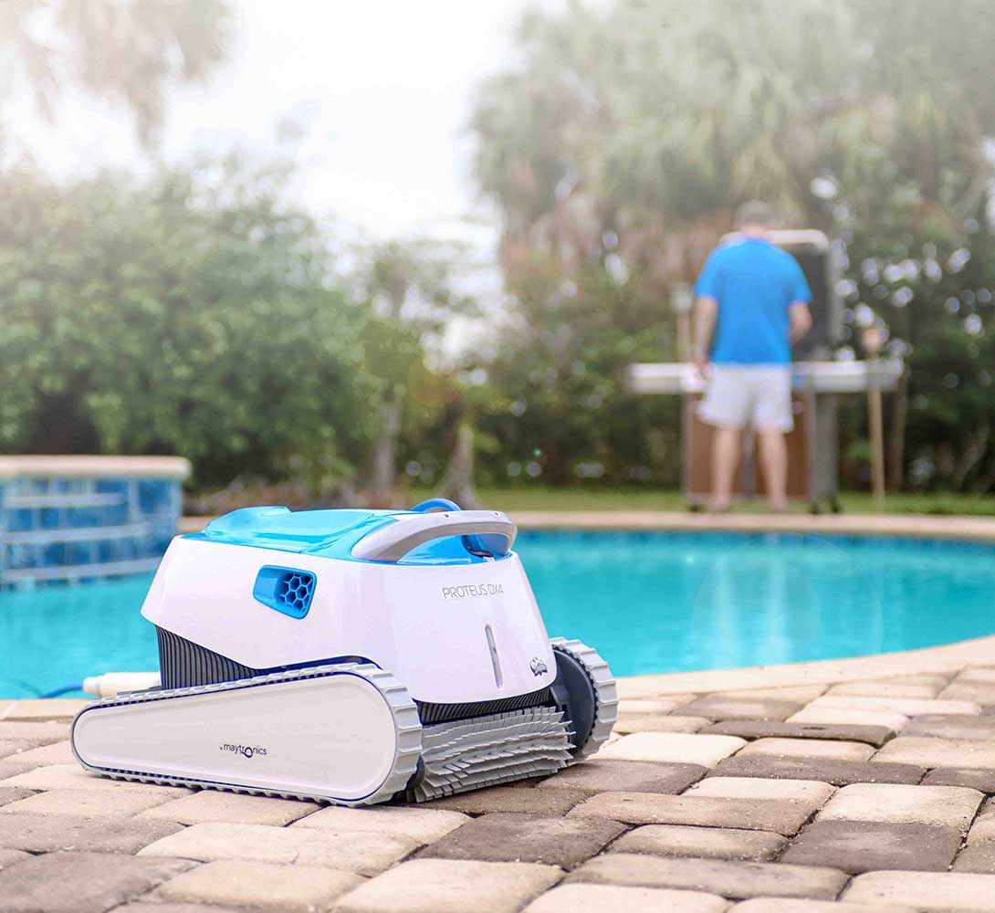 Dolphin Proteus DX4 Robotic Pool Cleaner